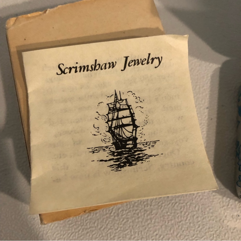 Vintage Sterling Scrimshaw Bicentennial Necklace WITH BOX & PAPERWORK - Picture 4 of 7